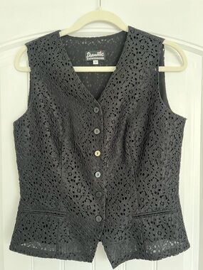 Vintage Style Black Lace Vest Top Button Front Y2K Grunge Goth